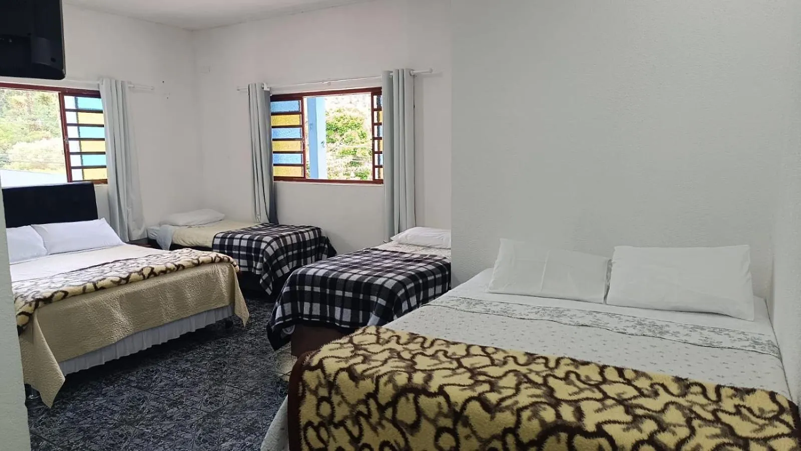 Bed and Breakfast A Nossa Casinha No Bosque Campos do Jordão 0*,  Brasile