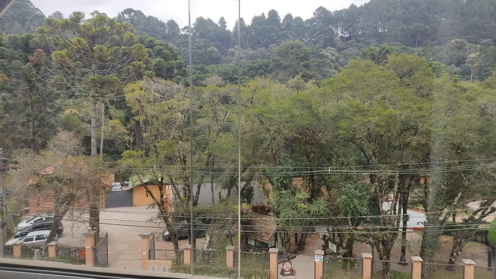 לינה וארוחת בוקר Campos do Jordão A Nossa Casinha No Bosque ברזיל